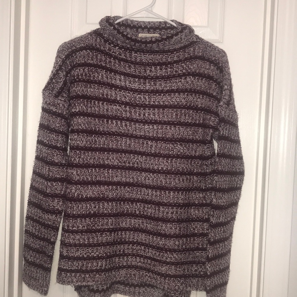 Sweater - Picture 3 of 4
